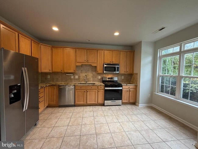 Foto del edificio - 412 Kintyre Ln