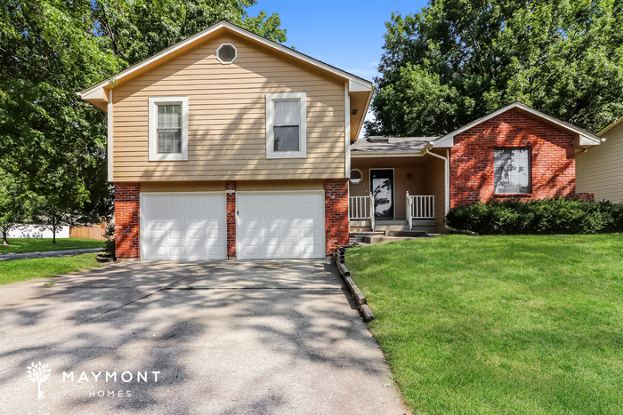 Primary Photo - Elegant 3 Bedroom, 3 Bathroom in Independence