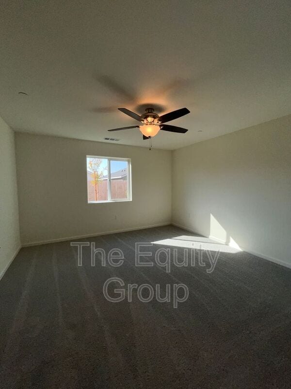 Building Photo - 7031 W Wren Ave