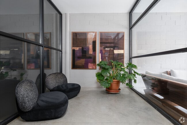 Lobby - The Lofts at Beacon