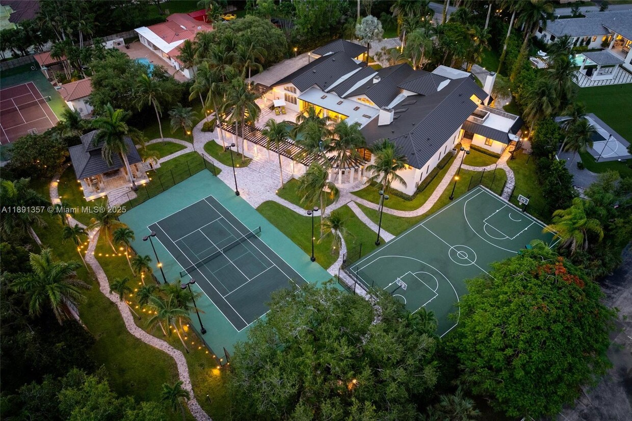 Foto principal - 14200 SW 70th Ave