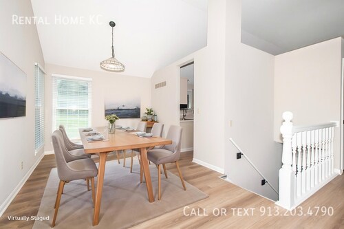 Foto del edificio - 7413 W 154th Terrace