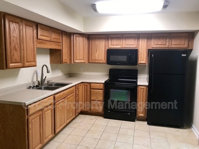 Foto del edificio - 205 Weber Rd