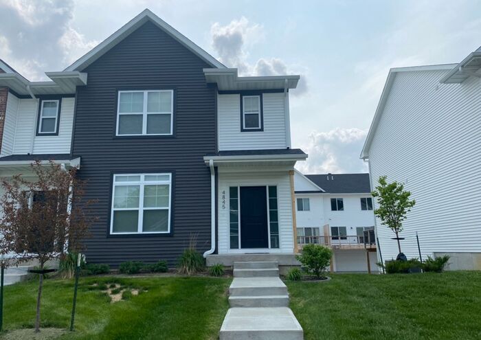 Primary Photo - $2,350 | 3 Bedroom, 2.5 Bathroom Townhome ...