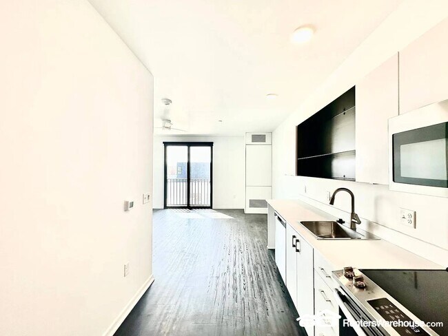 Foto del edificio - 329 SE 5th St