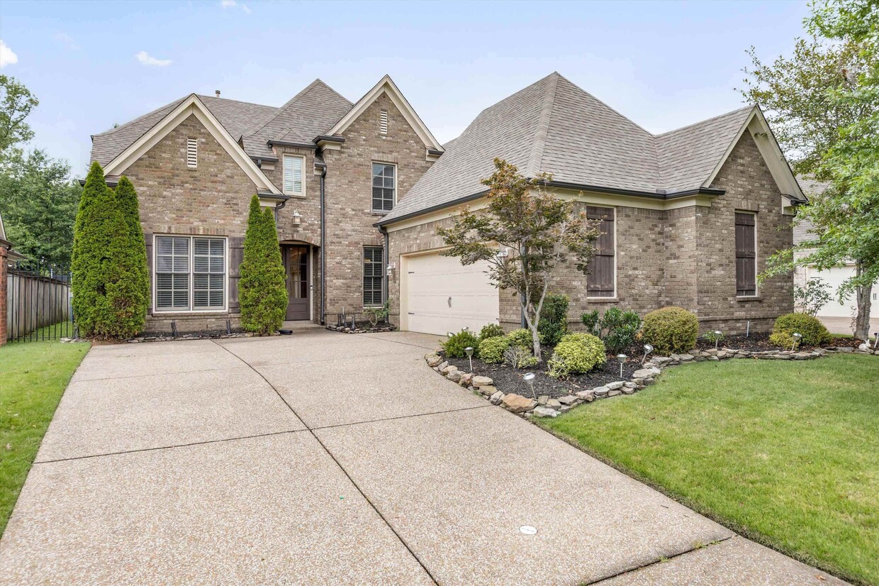 Primary Photo - 1651 DE HAIG Ln