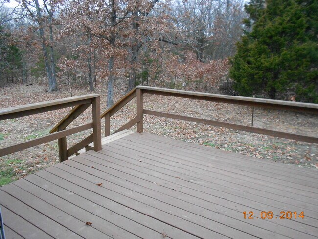 Foto del edificio - 2 bedroom 2 bath duplex with single car ga...