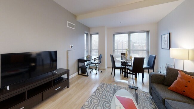 Building Photo - 1080 Boylston St