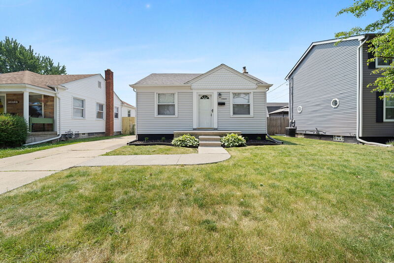 13069 Cunningham St, Southgate, MI 48195 House Rental in Southgate