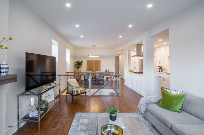 Foto del edificio - 747 N Sedgwick St