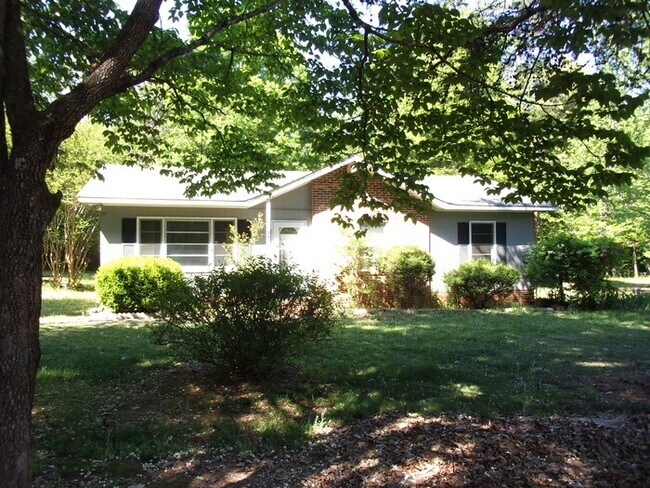 Foto del edificio - 5570 Old York Rd