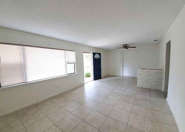 Foto del edificio - 1905 Athens Ave