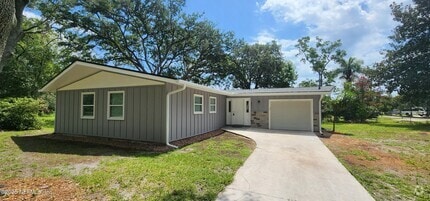 Building Photo - 3371 Thalia Rd