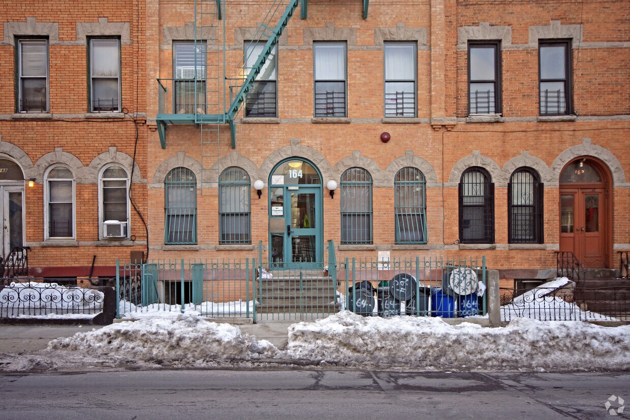 Foto del edificio - 164 Cooper St