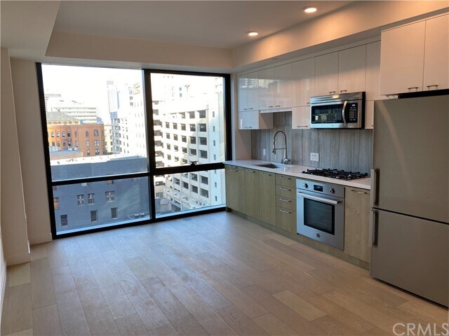Foto del edificio - 400 S Broadway
