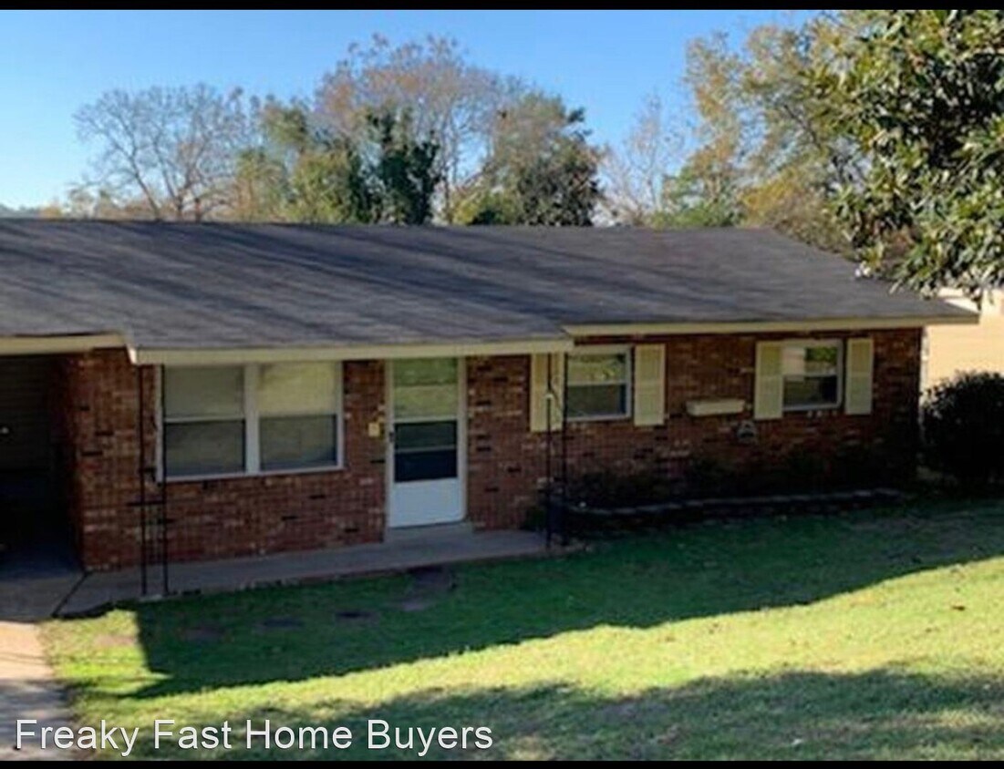 Primary Photo - 2 br, 1 bath House - 5750 Blueridge Drive