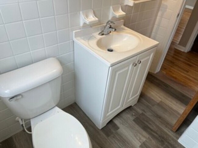 Foto del edificio - Beautifully maintained 3 bed - 1.5 Bath in Lincoln Park!