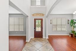 Building Photo - 12220 Tanglewild Dr