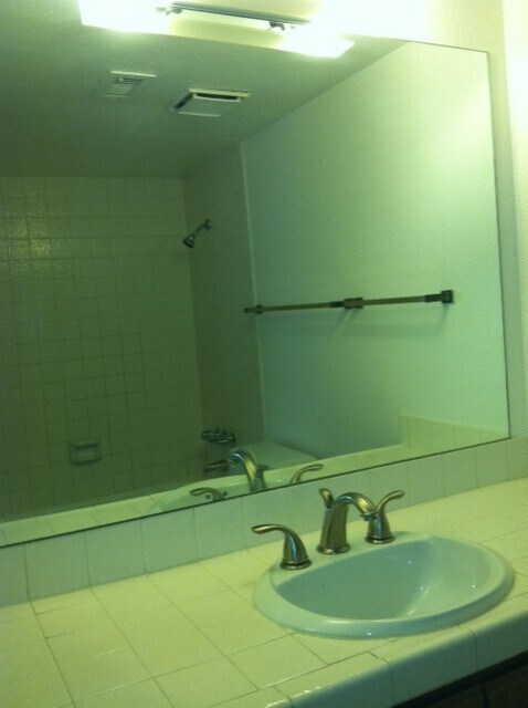 Foto del edificio - Ground Floor Condominium minutes to UNLV/2 Bed/2 Bath