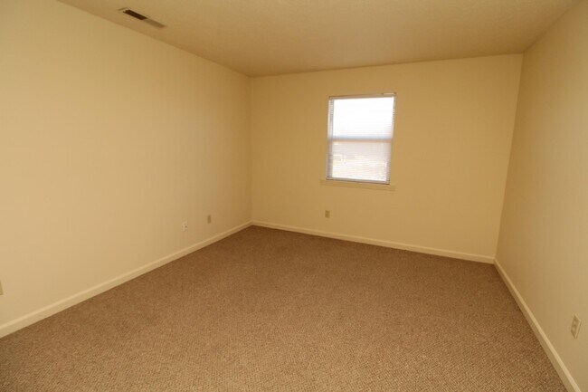 Foto del edificio - 2830 Greenville Rd