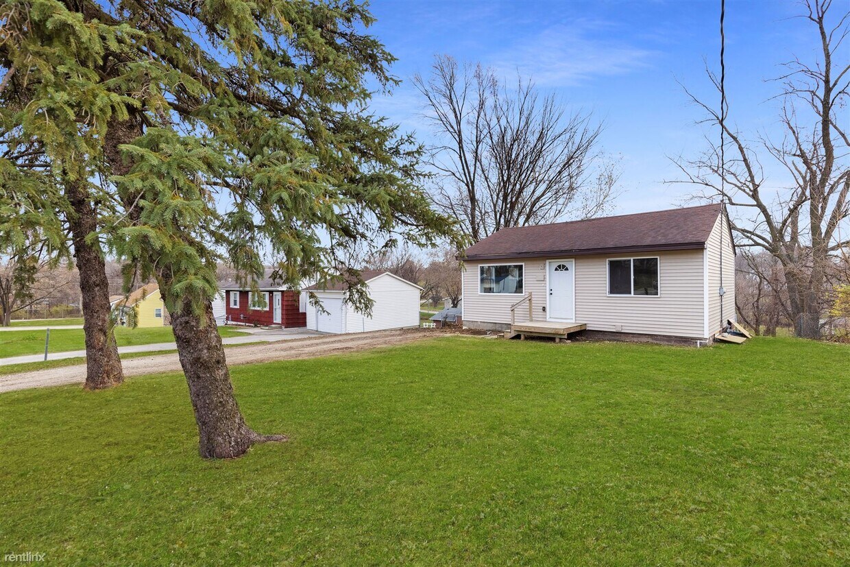 3 br, 1 bath House 960 Mason Avenue House Rental in Des Moines, IA