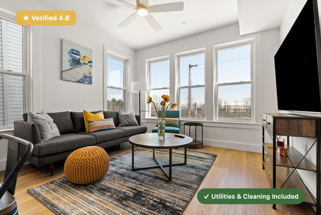 Furnished Private Bedroom with Private Bath in East Boston! - Furnished Private Bedroom with Private Bath in East Boston! Apartment