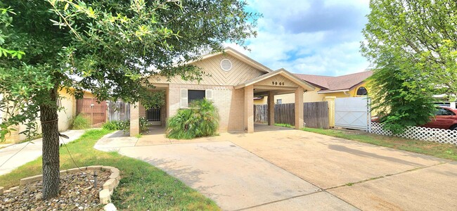 Foto del edificio - 5805 Gale Ct