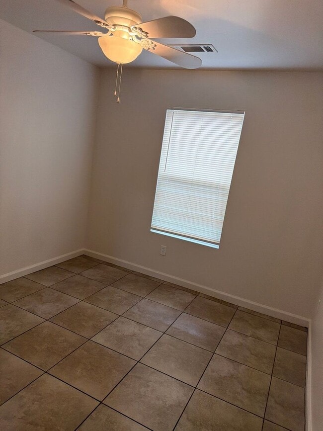 Foto del edificio - 705 S Brown St