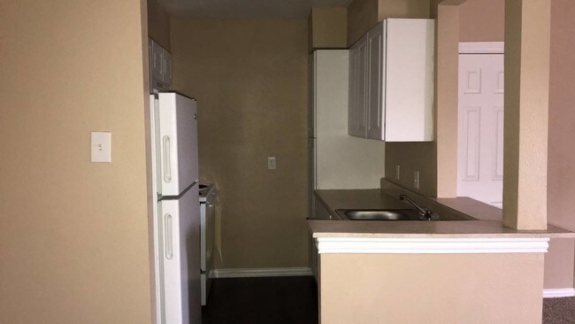 Foto del edificio - 5917 Gaston Ave