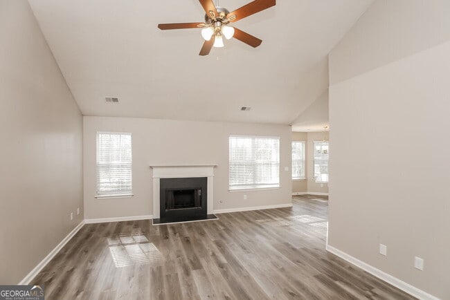 Building Photo - 5407 Sweetsprings Dr SW