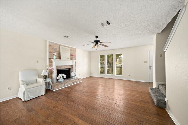 Foto del edificio - 10718 Nobility Dr