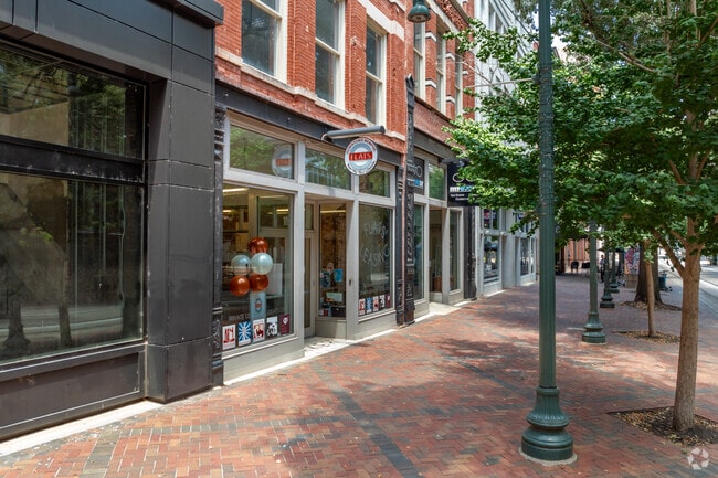 Downtown Memphis Flats Leasing Office - Downtown Memphis Flats