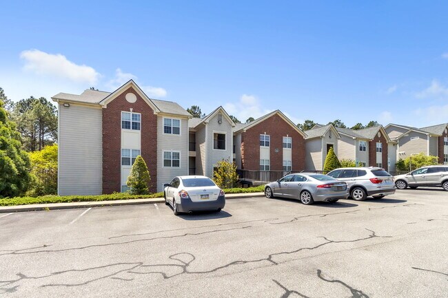 Foto del edificio - 124 Gallery Dr