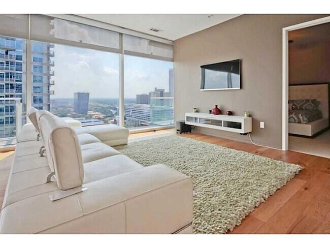 Foto del edificio - 45 Ivan Allen Jr Blvd NW