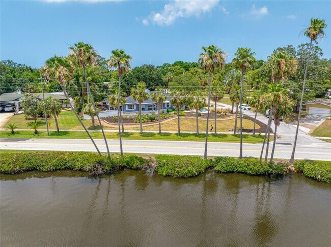 Foto del edificio - 401 Whitcomb Blvd