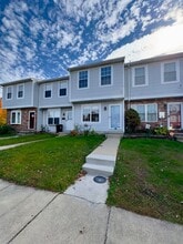 Building Photo - 927 Olive Branch Ct