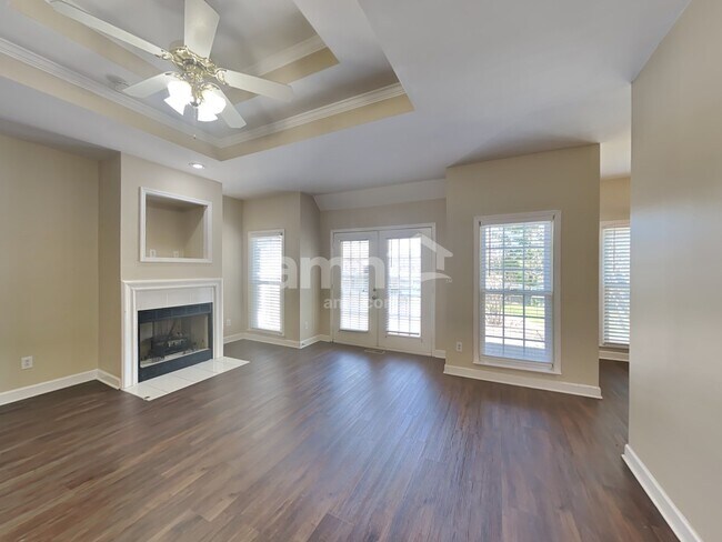 Foto del edificio - 2885 Runnymeade Drive