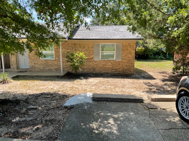 Building Photo - 4812 Tradewinds Dr
