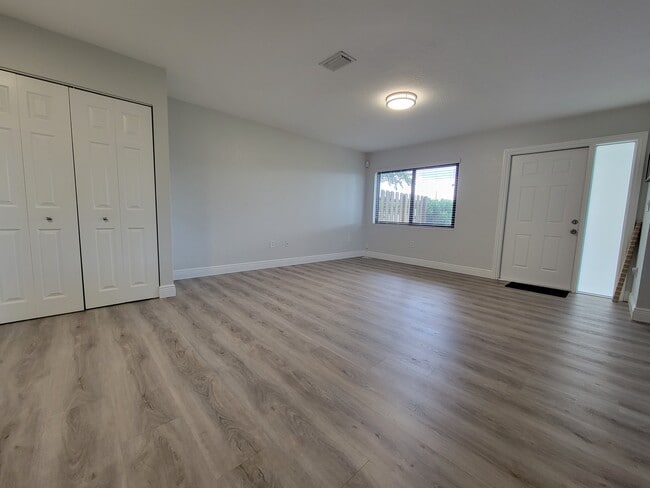 Building Photo - 6908 NW 169th St