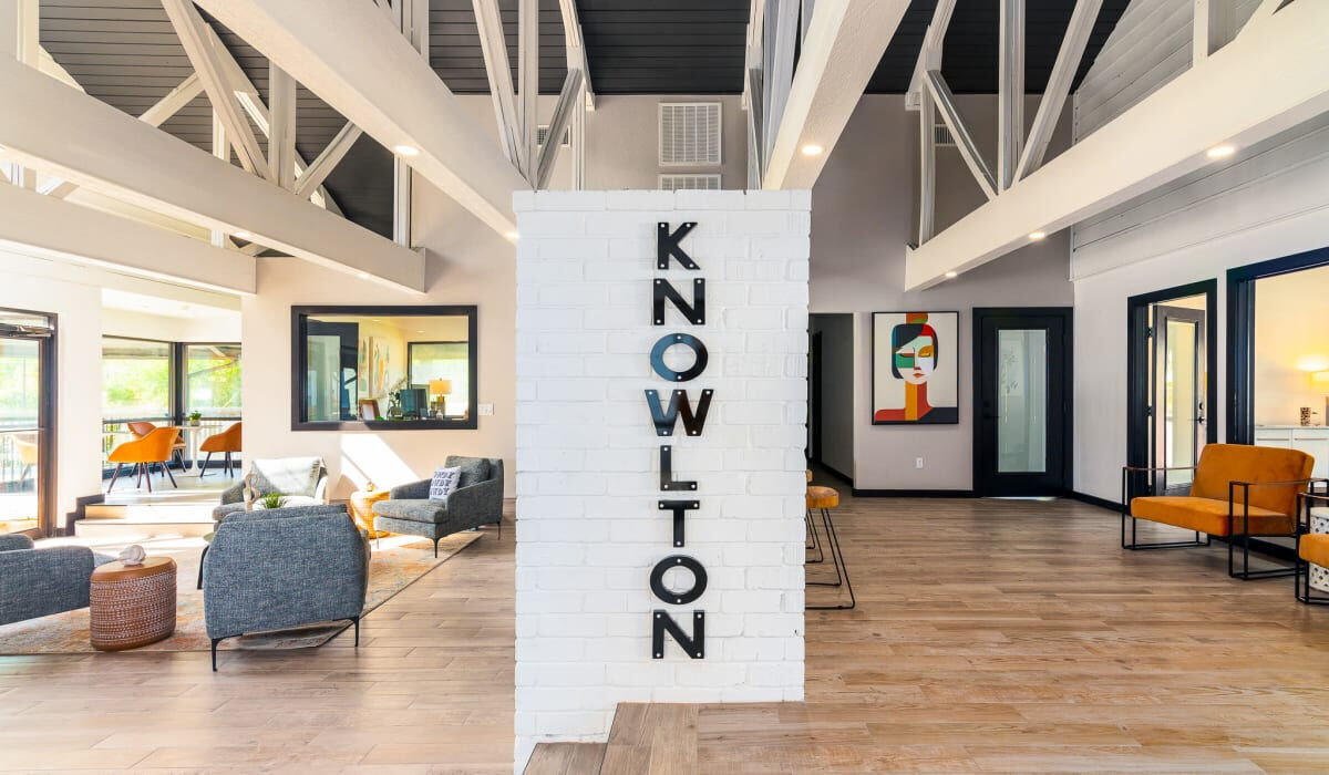 Foto principal - Knowlton Apartment Homes