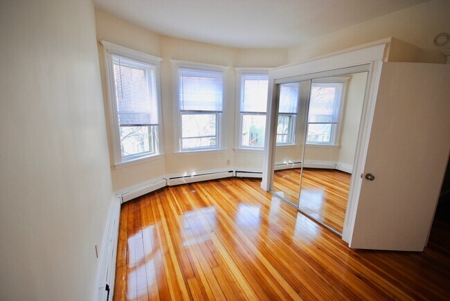 Foto del edificio - 119 Lexington St