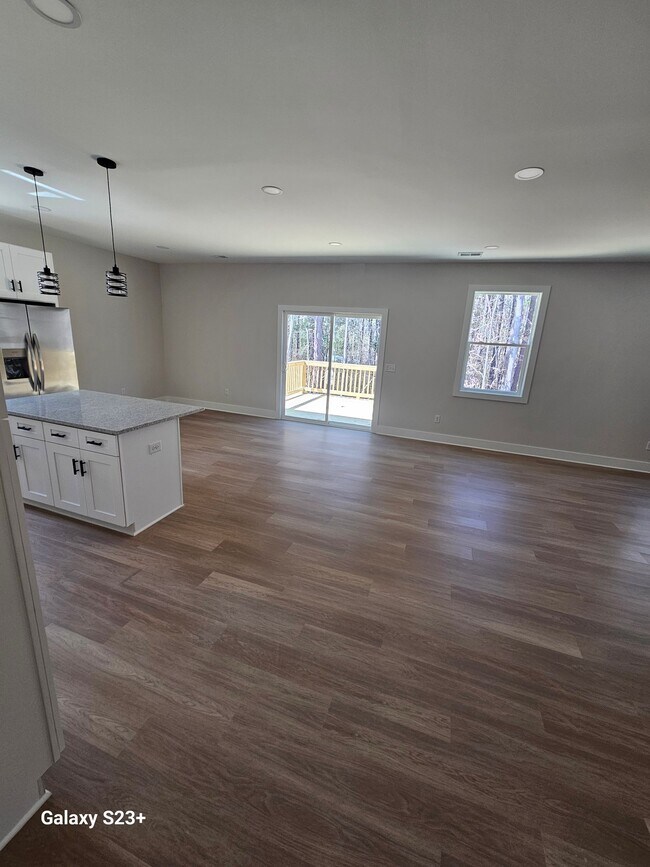 Foto del edificio - 700 Torwood Dr