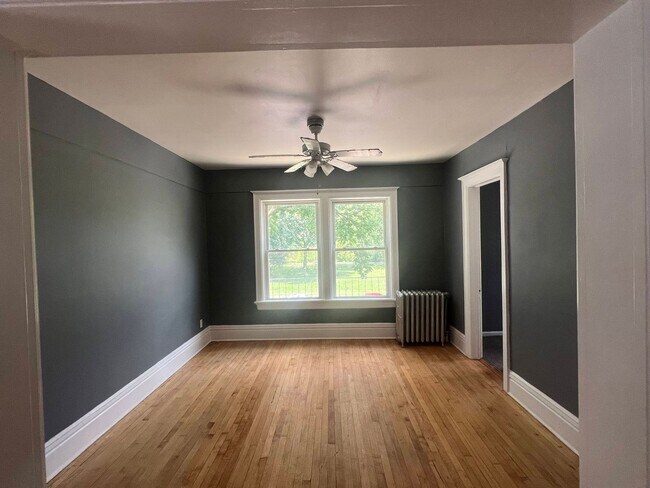 Building Photo - COMING SOON! Welcome Home to this 3 Bedroo...