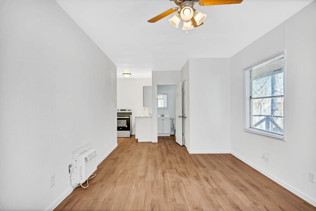 Building Photo - Newly Renovated Studio Apartments in Holli...