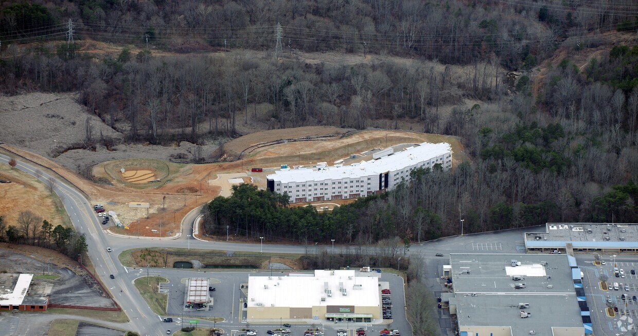 Aerial Photo - Lodge at Hickory