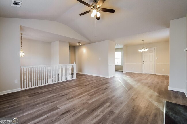 Foto del edificio - 5725 Chisolm Trail