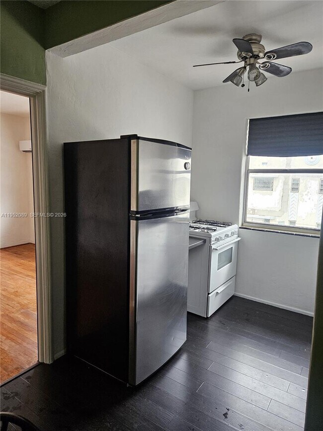 Foto del edificio - 900 Jefferson Ave