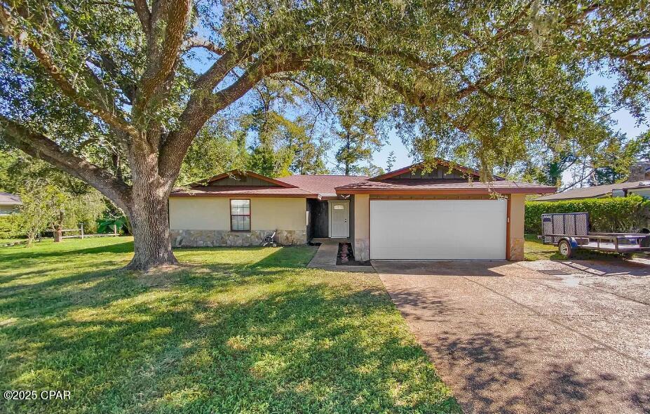 Foto principal - 4312 Brook Forest Dr