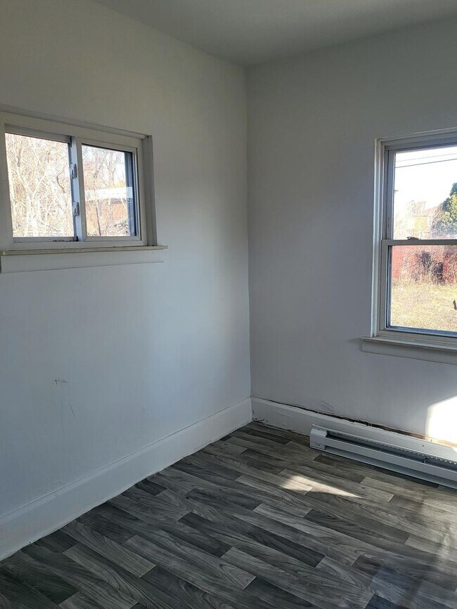 Foto del edificio - 13606 Cherrylawn TR - Pomela Investments LLC