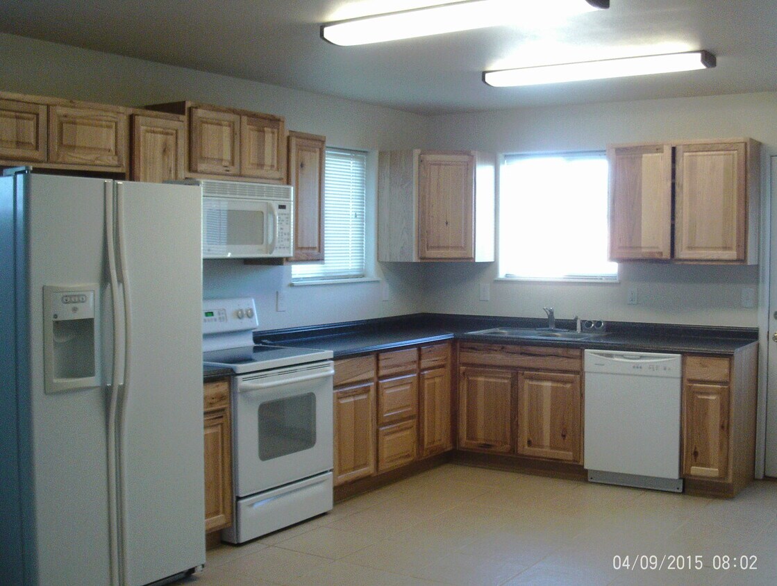 1411 San Juan Ave Unit C, Alamosa, CO 81101 1411 San Juan Ave Alamosa, CO
